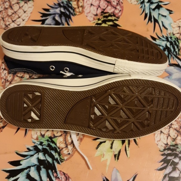 ☆SOLD☆Converse All☆Star 💋 - Picture 3 of 5